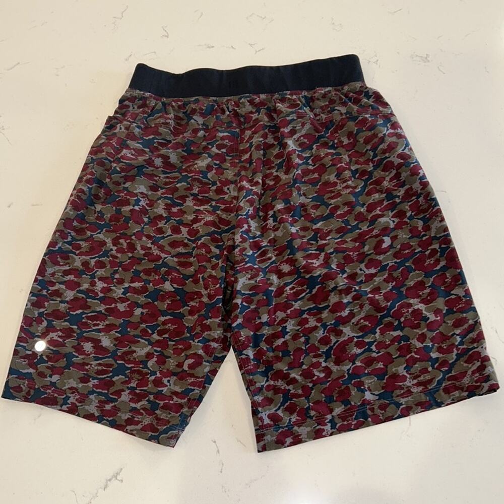 Lululemon Core Linerless Shorts Medium 11” Inseam - image 3